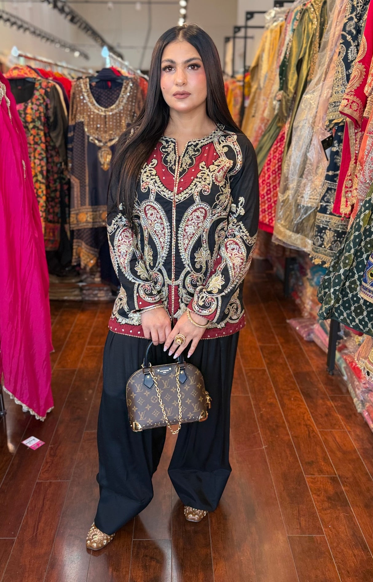 Zehra Farshi Salwar