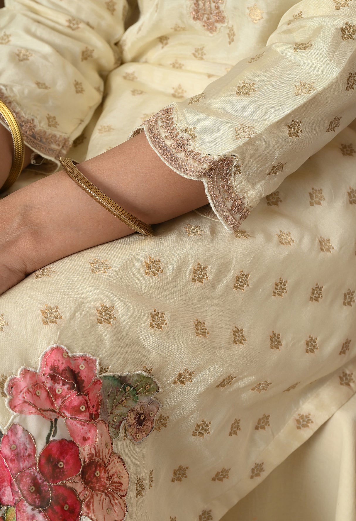 Phoolwari Elegance