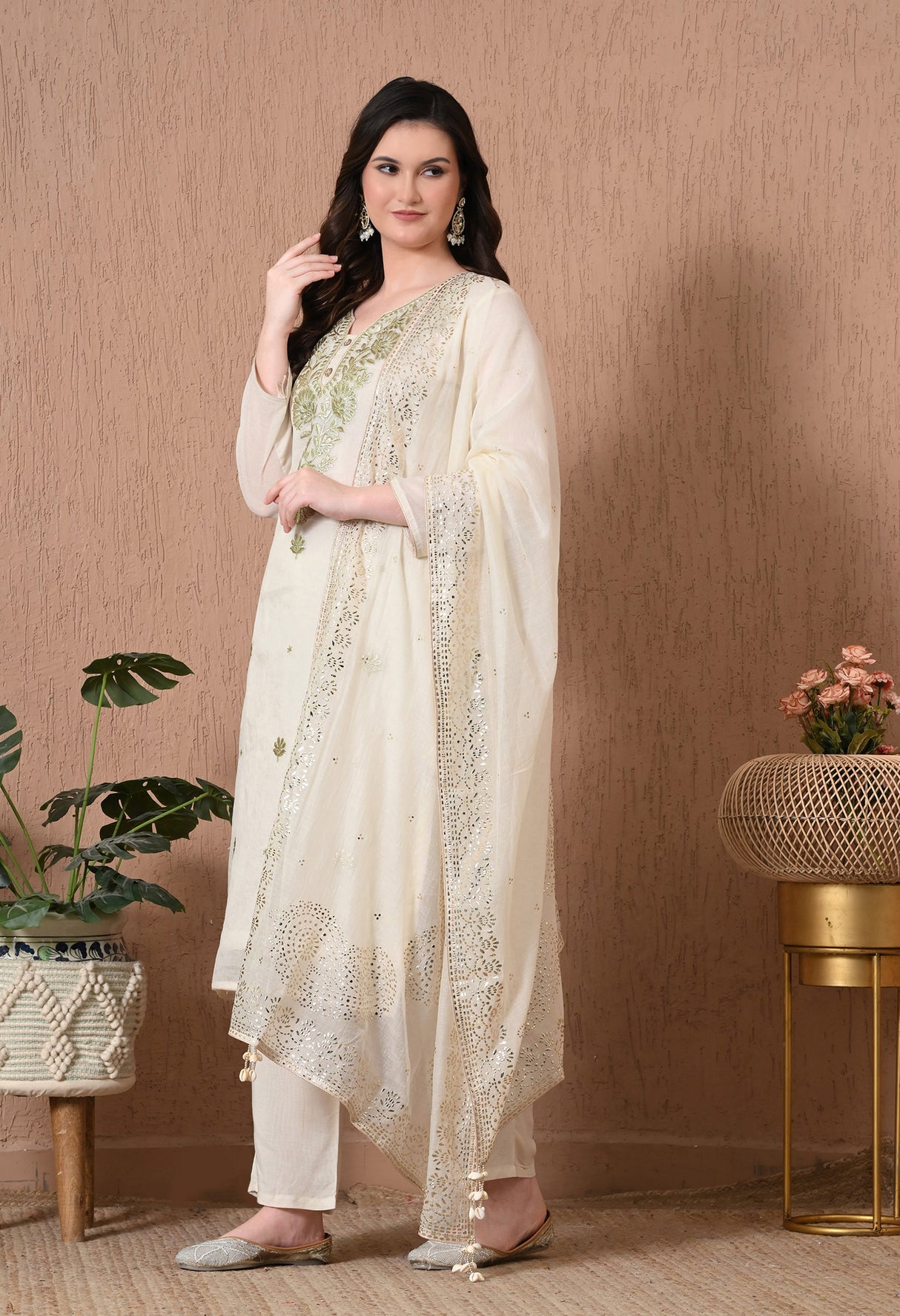 Raunaq-e-Rang Suit