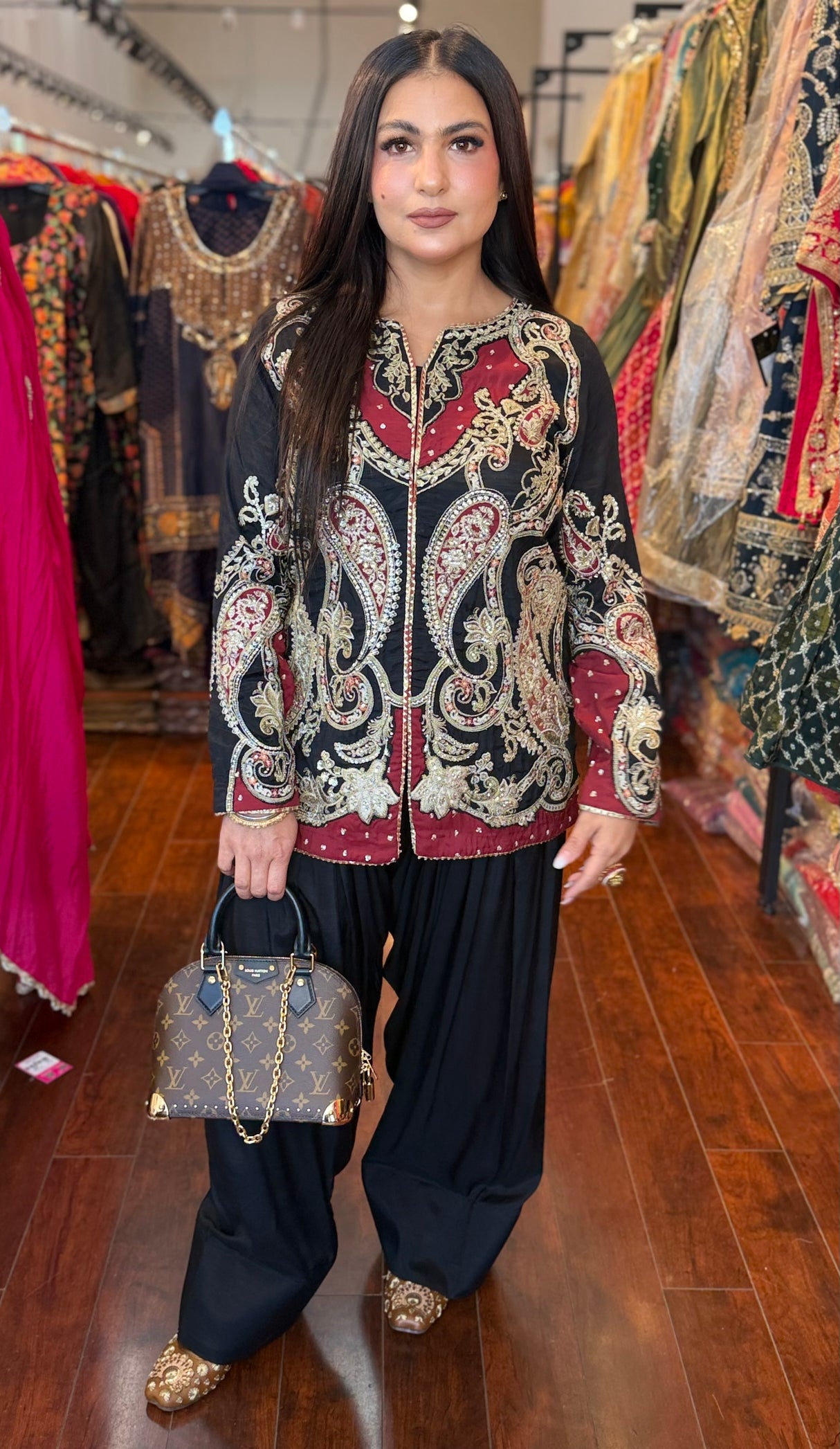 Zehra Farshi Salwar