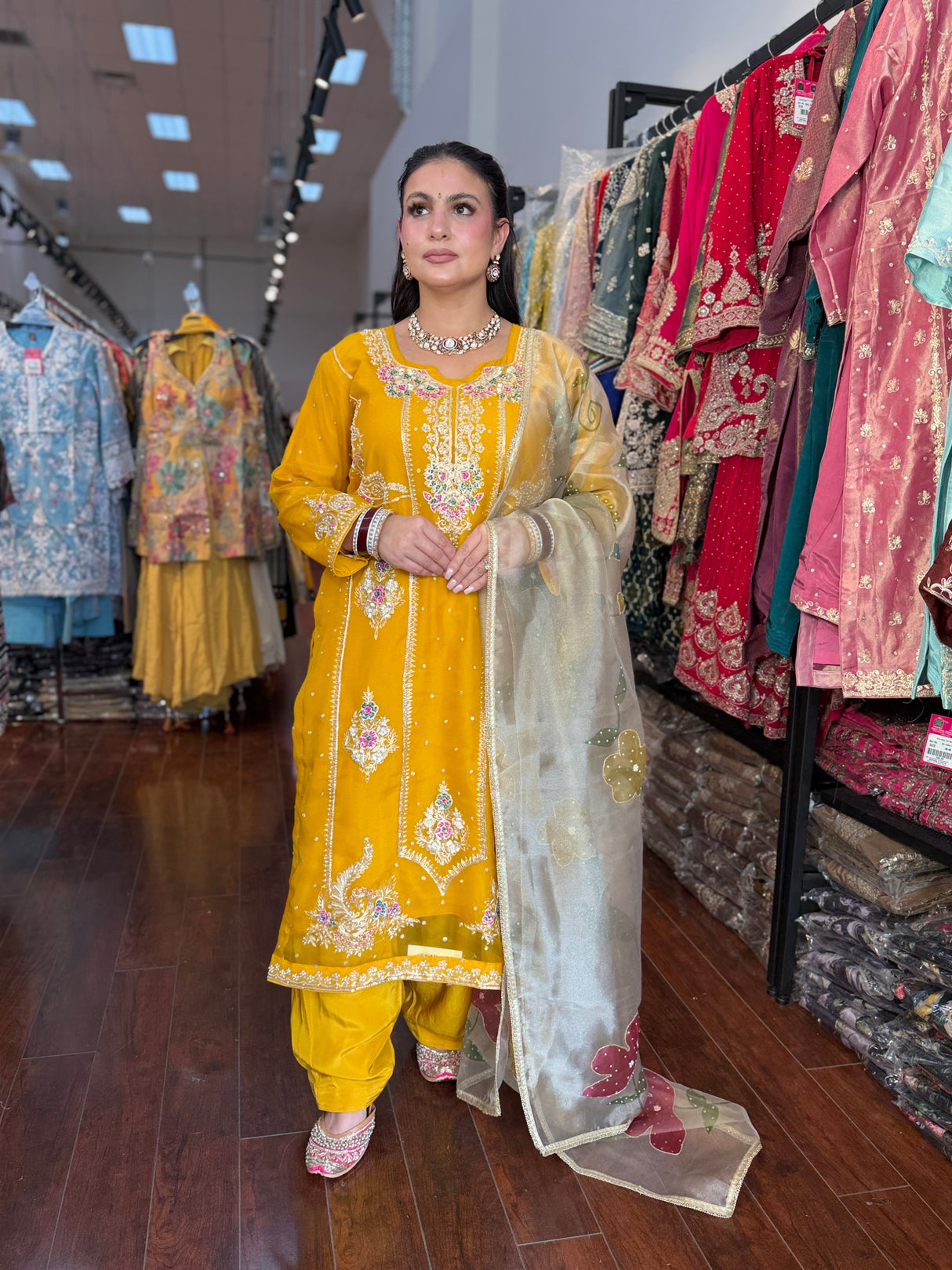 Boutique suit