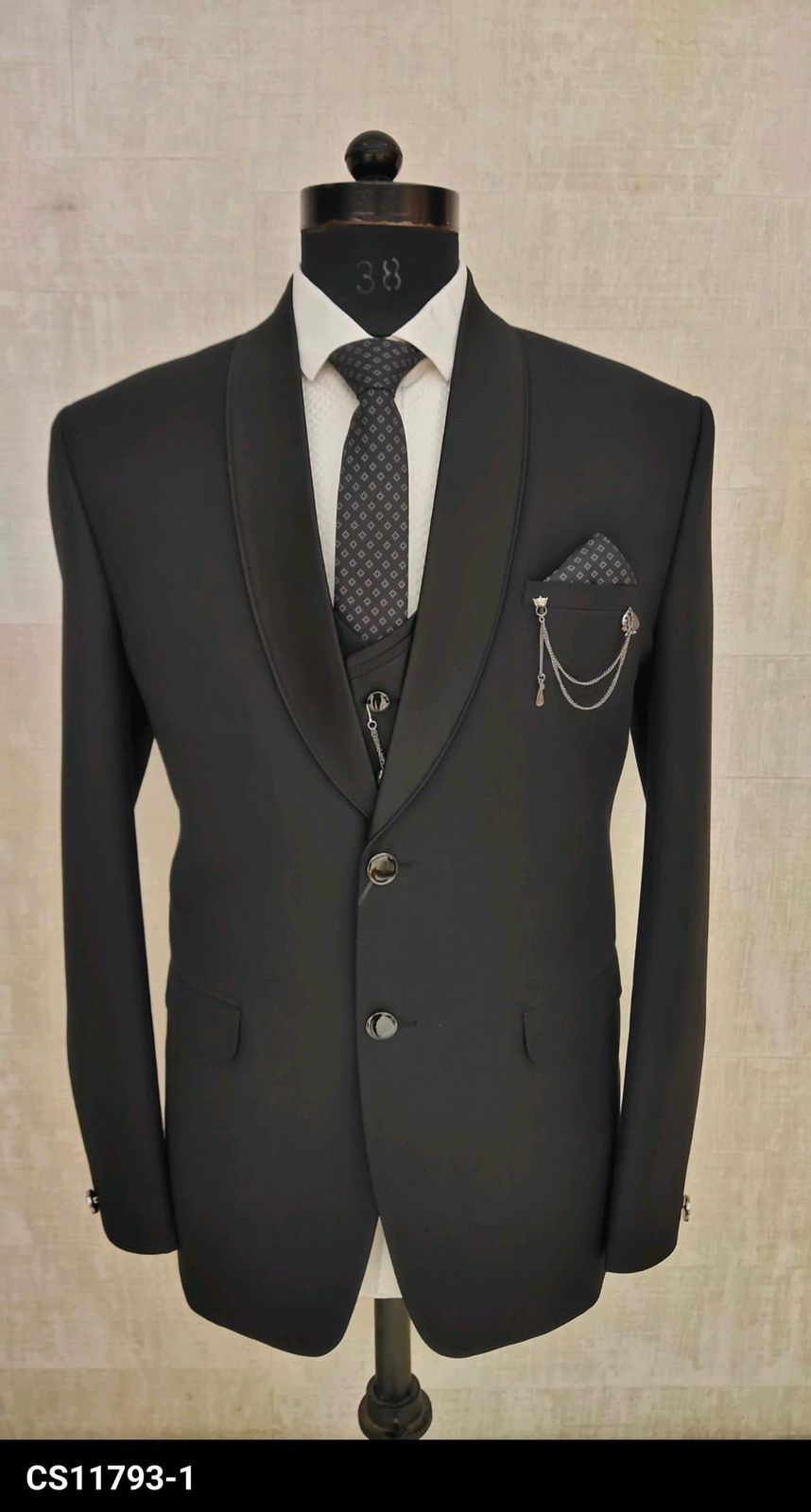 Social Occasions Self-Design Slim Fit 5-Piece Suit