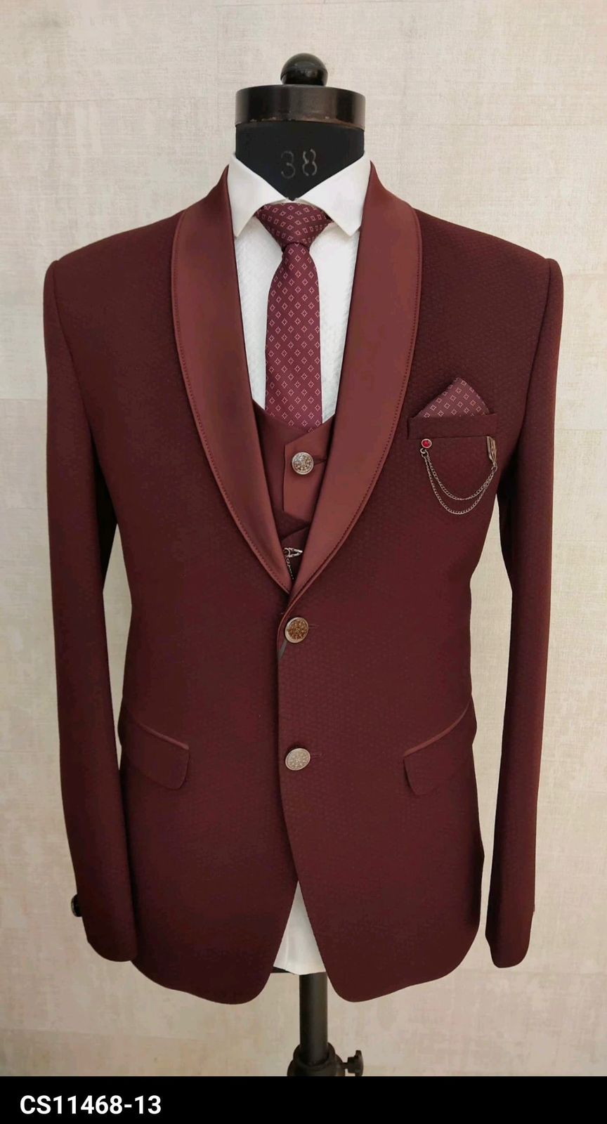 ROYAL PURPLE DEISGNER CLASSIC MENS SUIT