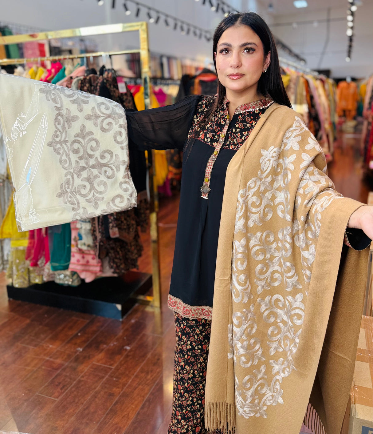 Kashmiri Stole