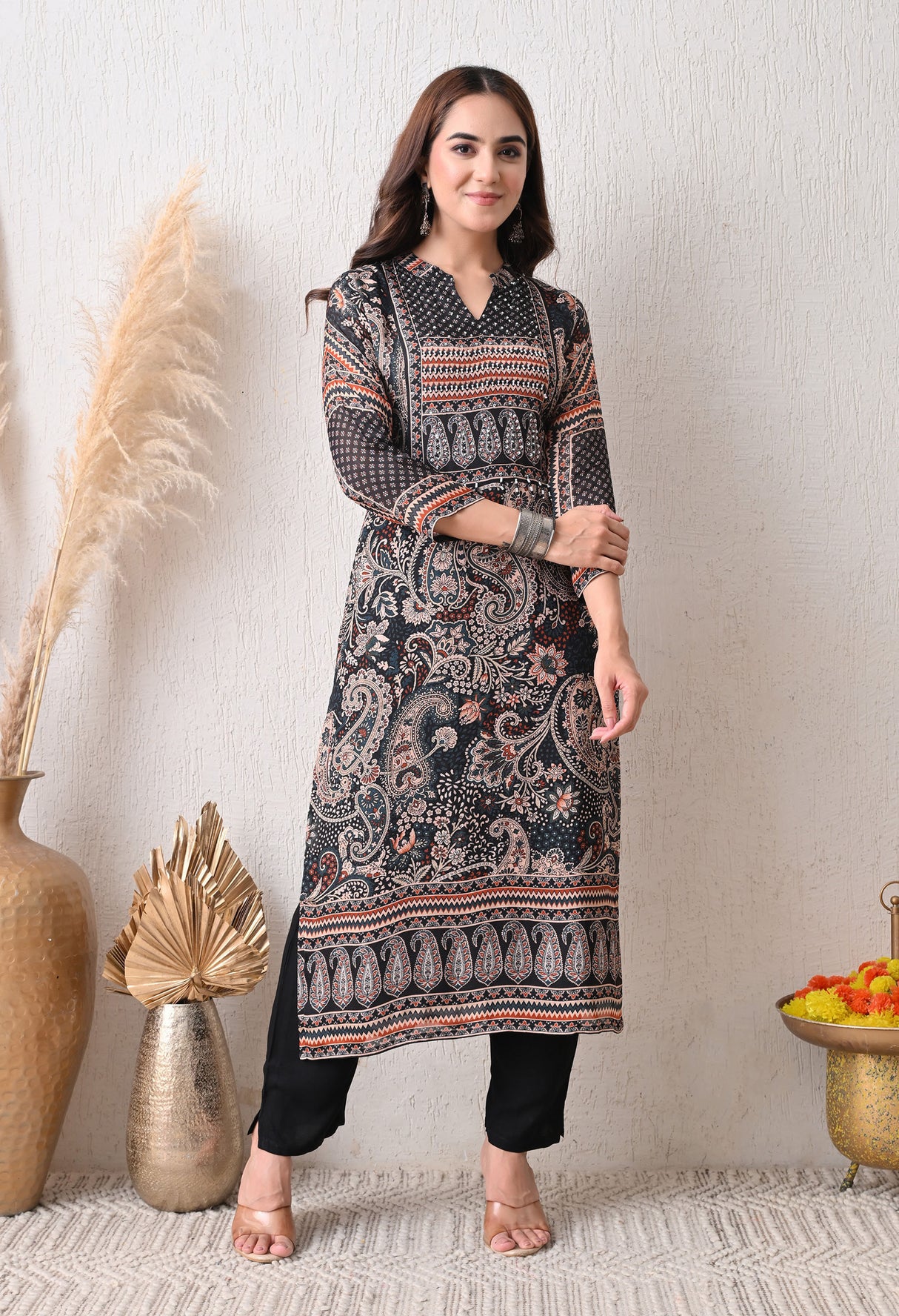 Roohi suit