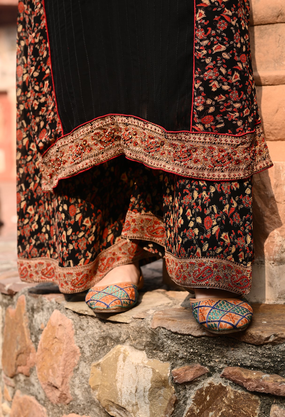 Jan-E-Jahan Suit