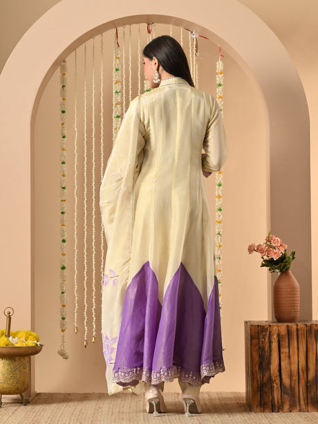 Nargis Noor Kalidaar