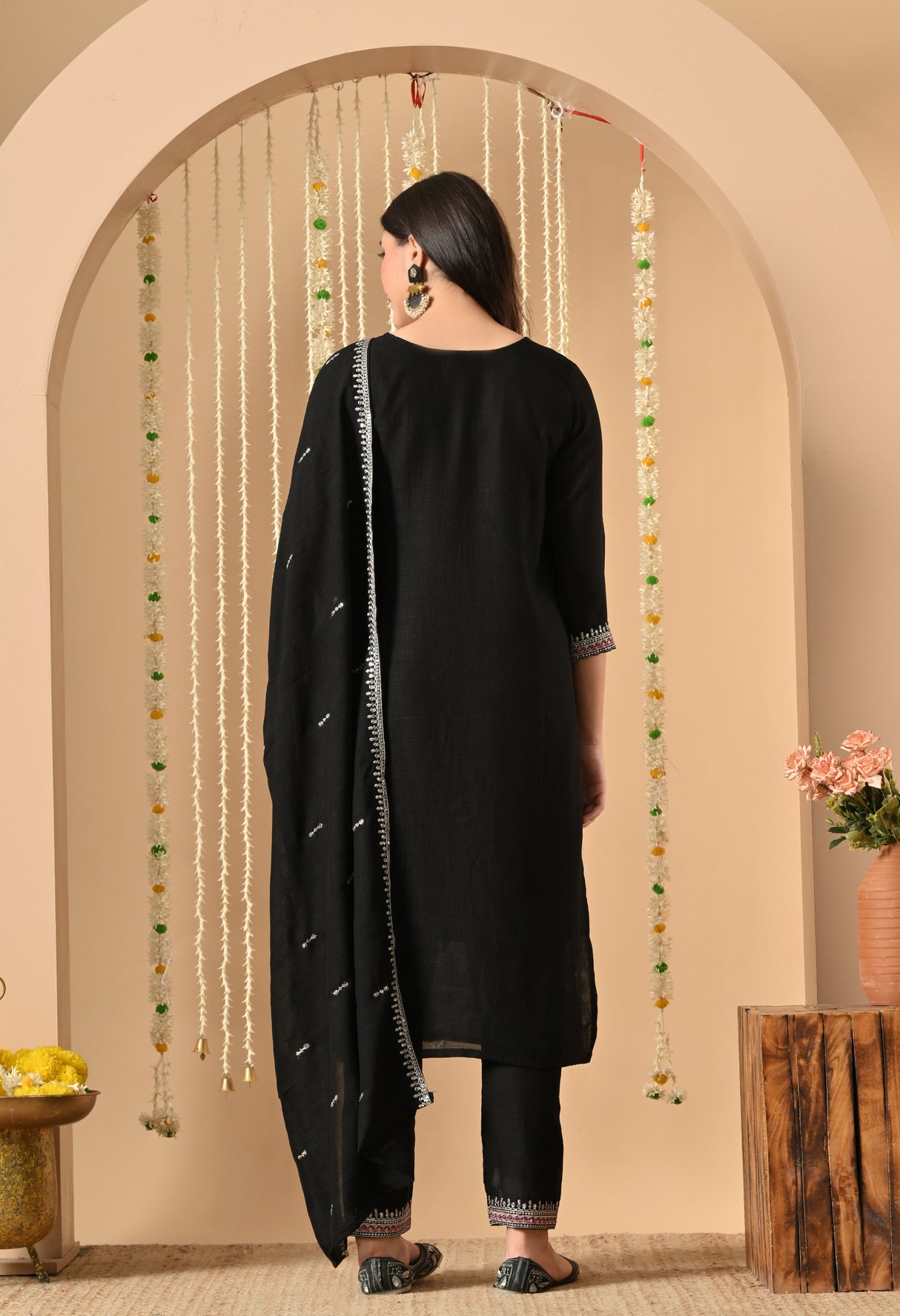 Gulshan suit
