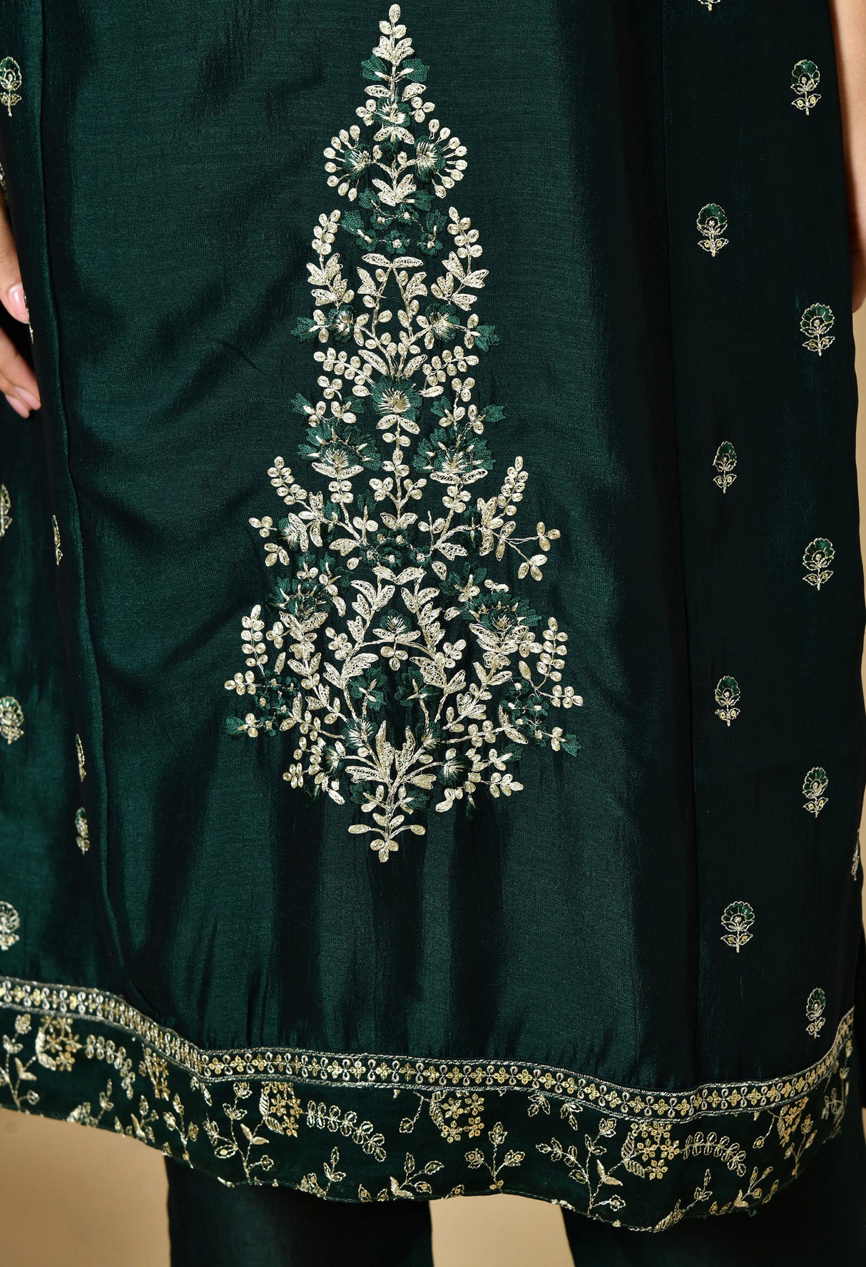 Kanak suit