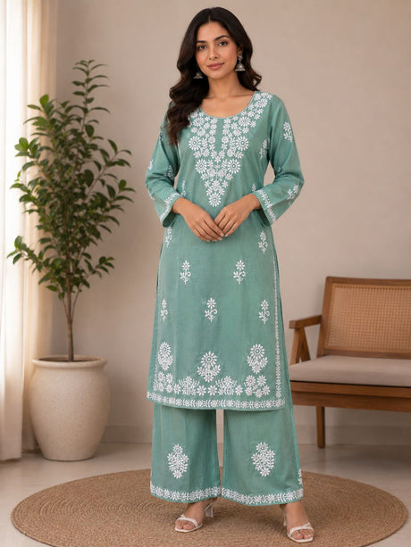 Ay-ladies suit